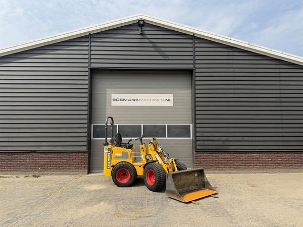 Grote foto knikmops 130 minishovel bj 2024 490 lease agrarisch shovels