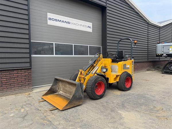 Grote foto knikmops 130 minishovel bj 2024 490 lease agrarisch shovels