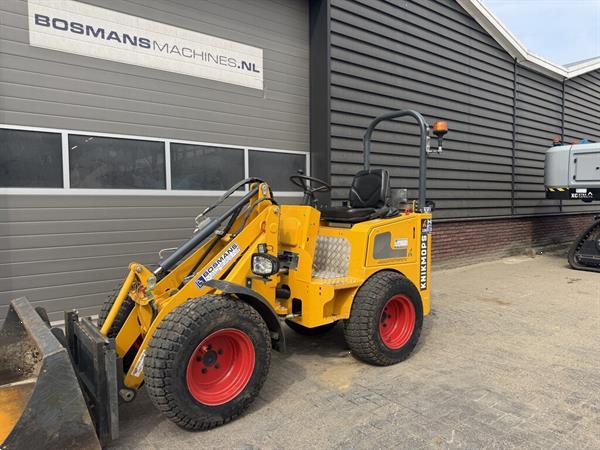 Grote foto knikmops 130 minishovel bj 2024 490 lease agrarisch shovels