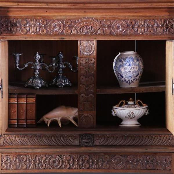 Grote foto 17e eeuws hollands rariteiten kabinetje uit de collectie van koning willem iii koningin wilhelmina antiek en kunst stoelen en banken