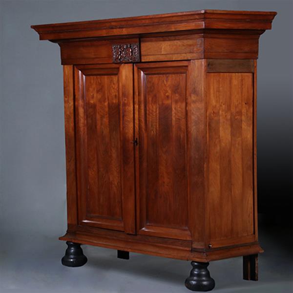 Grote foto palissander pastoorskast in een prachtige zonnige kleur ca 1700 no.431530 antiek en kunst stoelen en banken