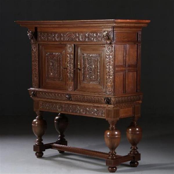 Grote foto 17e eeuws hollands rariteiten kabinetje uit de collectie van koning willem iii koningin wilhelmina antiek en kunst stoelen en banken