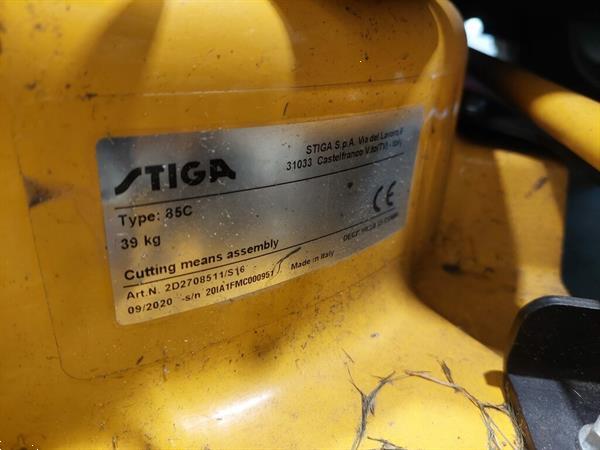 Grote foto stiga villa frontmaaier tuin en terras zitmaaiers