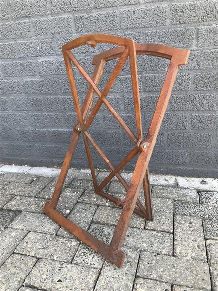 Grote foto gietijzeren kiepraam rauter fraai tuin en terras tuindecoratie