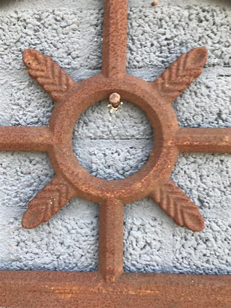 Grote foto gietijzeren stalraam schuurraam eiken klein. tuin en terras tuindecoratie