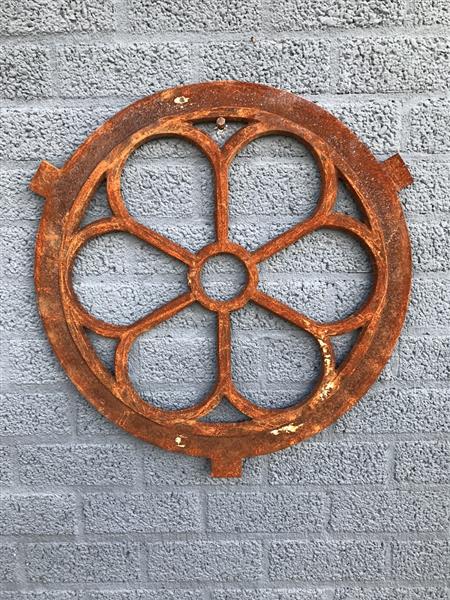 Grote foto gietijzeren stalraam rond middel 60 cm tuin en terras tuindecoratie