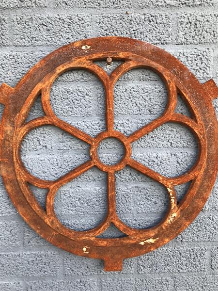 Grote foto gietijzeren stalraam rond middel 60 cm tuin en terras tuindecoratie