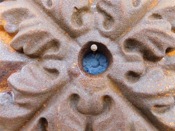 Grote foto gietijzeren muuranker in bladvorm tuin en terras tuindecoratie