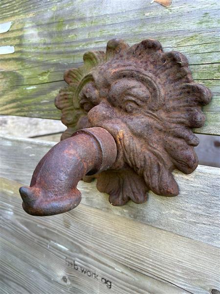 Grote foto waterspuwer neptun gietijzer tuin en terras overige tuin en terras
