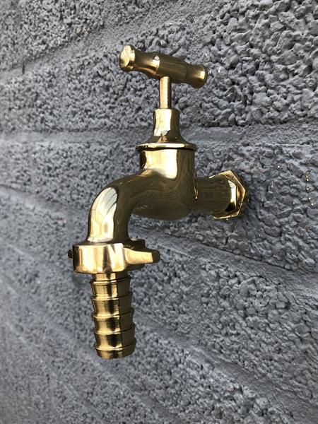 Grote foto waterkraan voor tuin fonteinen messing tuin en terras overige tuin en terras