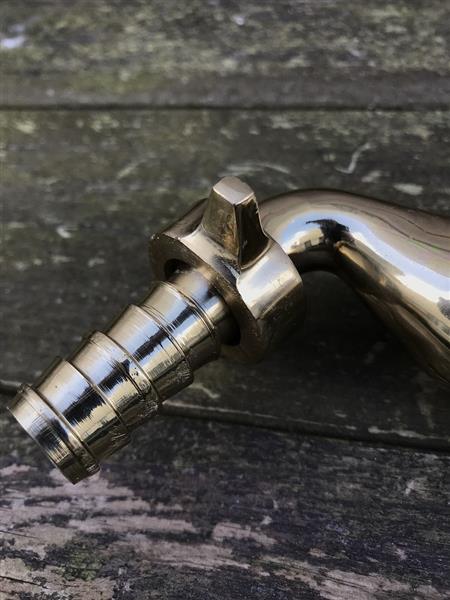 Grote foto waterkraan voor tuin fonteinen messing tuin en terras overige tuin en terras