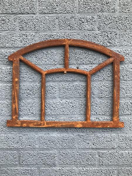 Grote foto gietijzeren stalraam menze groot tuin en terras tuindecoratie