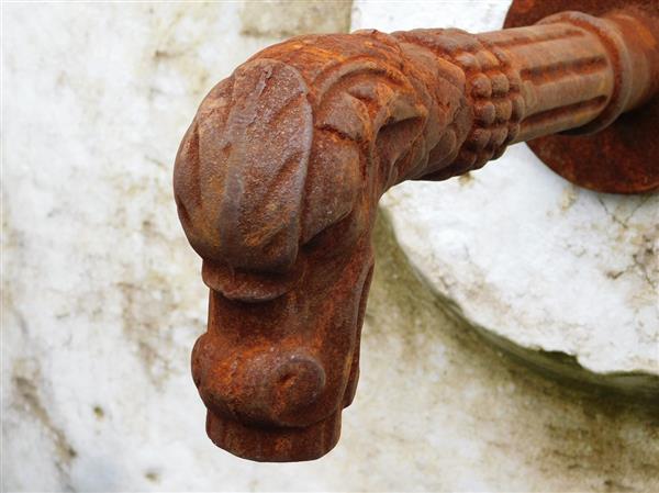 Grote foto wateruitloop fontein uitloop mythisch wezen waterspuwer als wateruitloop tuin en terras overige tuin en terras