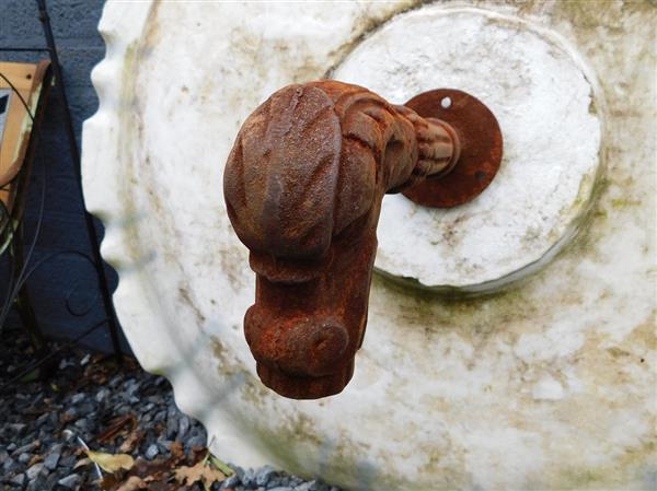 Grote foto wateruitloop fontein uitloop mythisch wezen waterspuwer als wateruitloop tuin en terras overige tuin en terras
