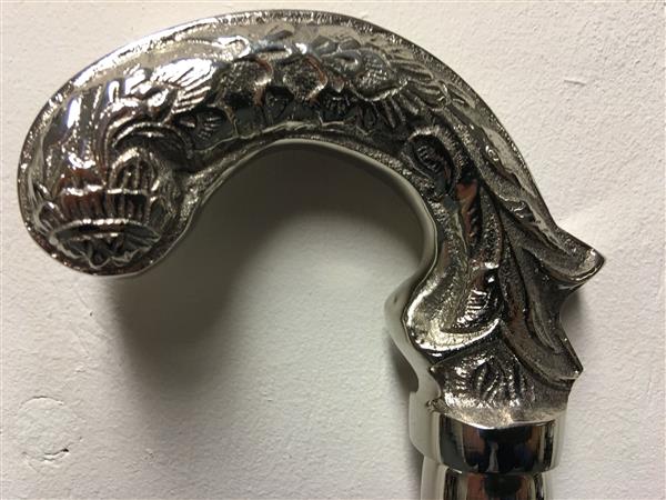 Grote foto wandelstok met prachtig versierd nikkelen greep kleding dames sieraden