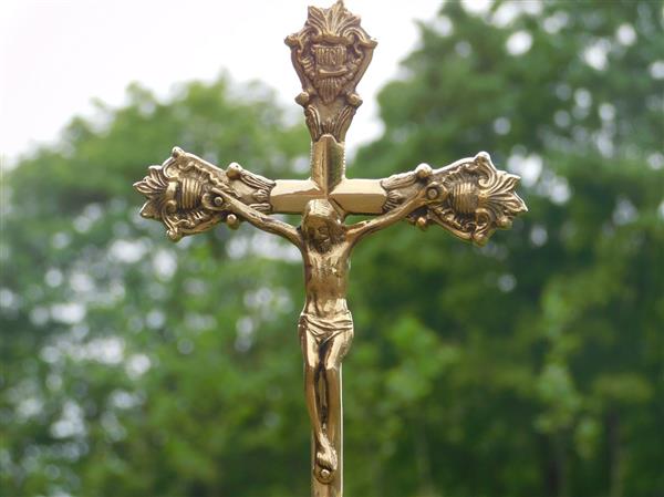 Grote foto jezus aan het kruis messing inri op voet. antiek en kunst kunst