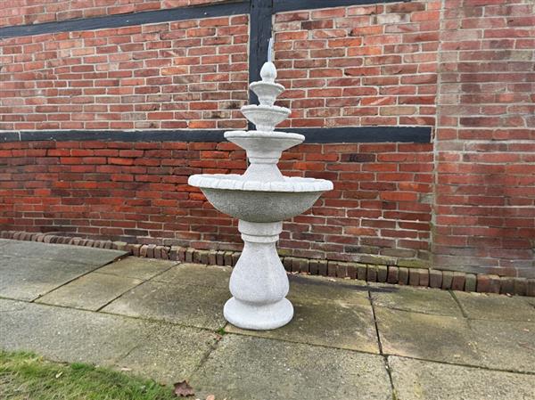 Grote foto mooie vol stenen tuinfontein 4 schalen. tuin en terras overige tuin en terras
