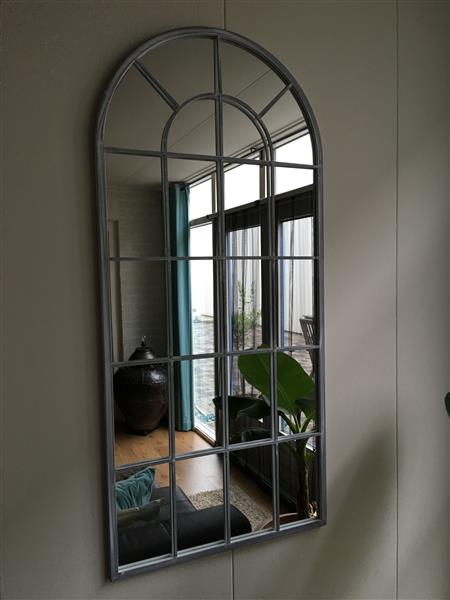 Grote foto grote forse spiegel metalen frame heel fraai in vorm. huis en inrichting overige