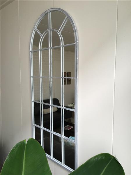 Grote foto grote forse spiegel metalen frame heel fraai in vorm. huis en inrichting overige
