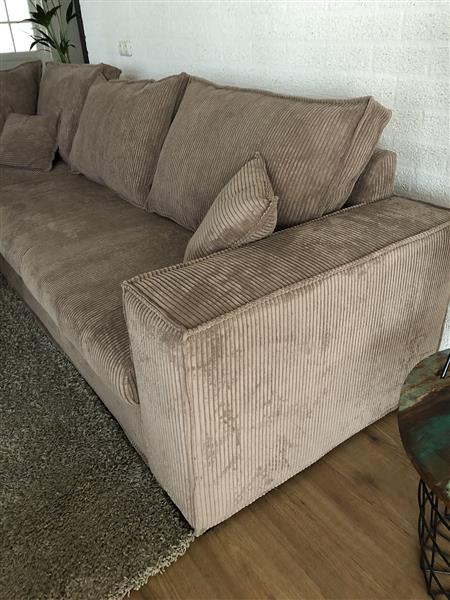 Grote foto prachtige forse nieuwe taupe rib stoffen hoekbank model huis en inrichting woningdecoratie