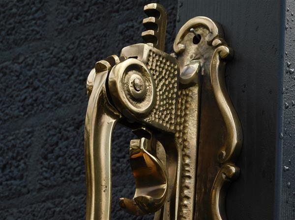 Grote foto wand wijnopener hendel kurkentrekker messing flesopener messing heel fraai laatste huis en inrichting woningdecoratie
