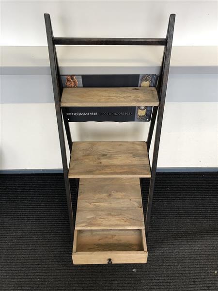 Grote foto display rack 3 etages industrieel 1 x la metalen frame met hardhouten afwerking. huis en inrichting woningdecoratie