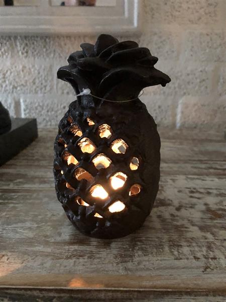 Grote foto gietijzeren lantaarn in de vorm van een ananas sfeervolle verlichting. huis en inrichting overige