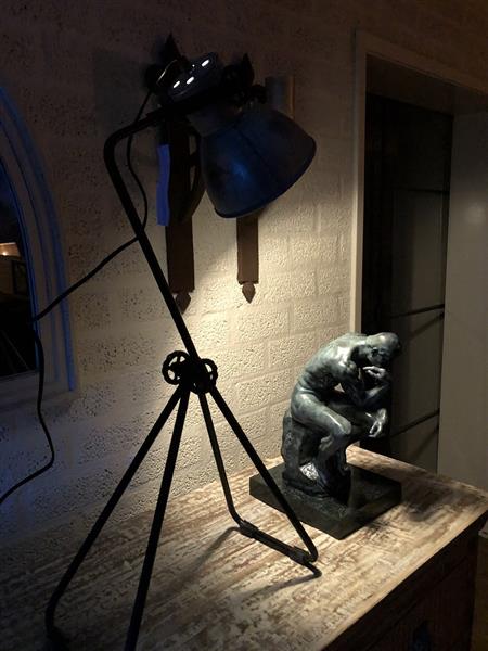 Grote foto industri le tafel bureau lamp smeedijzeren voet met zinken kap. huis en inrichting overige