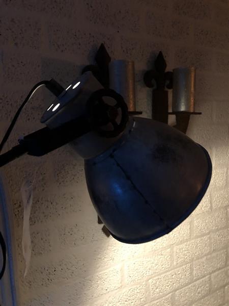 Grote foto industri le tafel bureau lamp smeedijzeren voet met zinken kap. huis en inrichting overige
