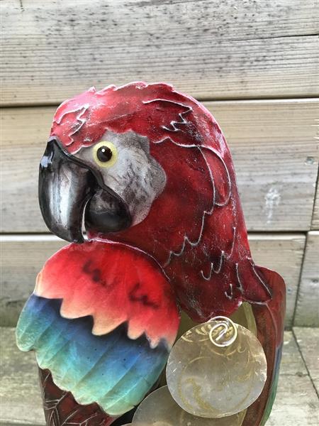 Grote foto een metalen lamp in de vorm van een papegaai heel mooi huis en inrichting overige