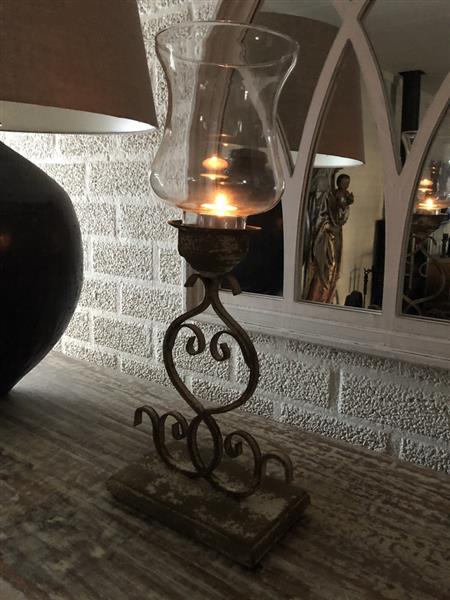 Grote foto kandelaar stormlantaarn metaal glas mooi smeedwerk in old green white rust. huis en inrichting woningdecoratie