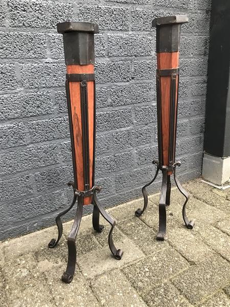 Grote foto kaarsenhouder kaarsenstandaard set gemaakt van smeedijzer en hout robuust huis en inrichting woningdecoratie