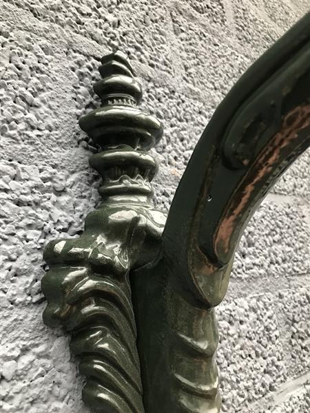 Grote foto nostalgische wandlamp vera in de kleur groen met een koperen kap huis en inrichting overige