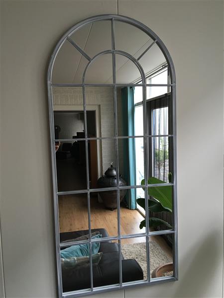 Grote foto grote forse spiegel metalen frame heel fraai in vorm. huis en inrichting overige