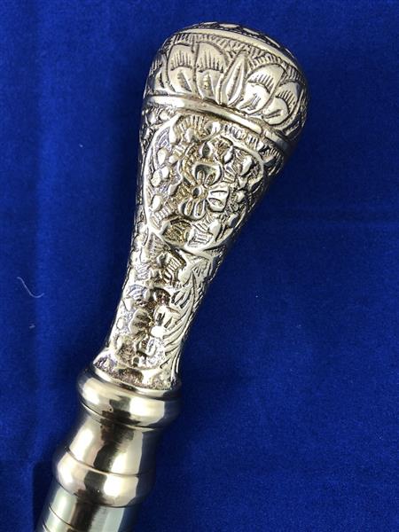 Grote foto wandelstok met messing sierknop en handgesneden steel prachtig kleding dames sieraden