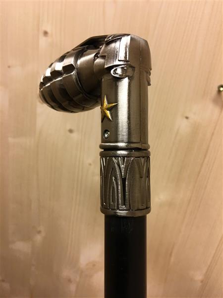 Grote foto uniek wandelstok alu chrome nikkel handgranaten handvat kleding dames sieraden