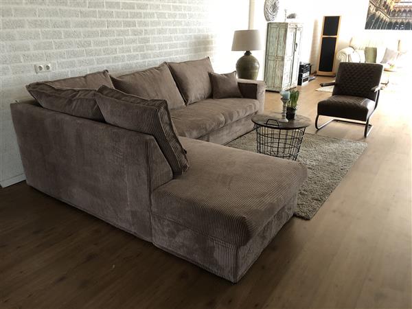 Grote foto prachtige forse nieuwe taupe rib stoffen hoekbank model huis en inrichting woningdecoratie