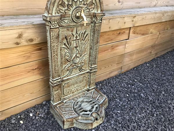 Grote foto tuin fontein gemaakt van gietijzer groen bruin tuin en terras overige tuin en terras