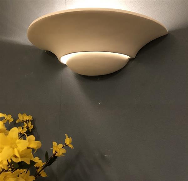 Grote foto mooie strakke wandlamp in wit terracotta steen zeer fraai modern. huis en inrichting overige