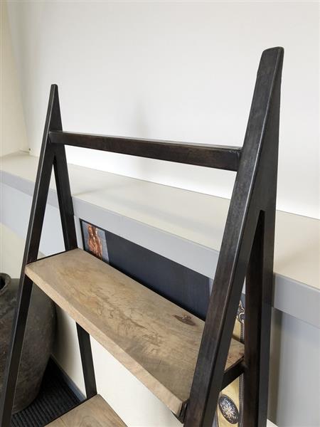 Grote foto display rack 3 etages industrieel 1 x la metalen frame met hardhouten afwerking. huis en inrichting woningdecoratie