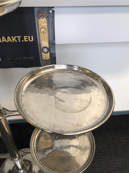 Grote foto standaard etag re uitstaltafel geheel aluminium in nikkel uitvoering 5 schalig geweldig huis en inrichting eettafels