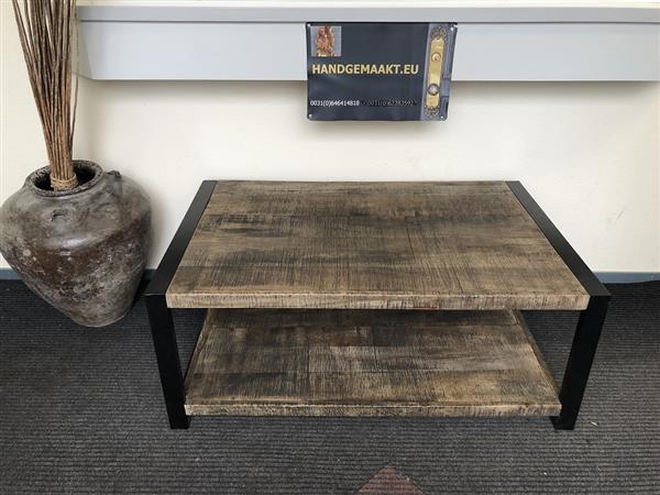 Grote foto salontafel met gietijzeren onderstel frame en zware hardhouten bladen. huis en inrichting eettafels
