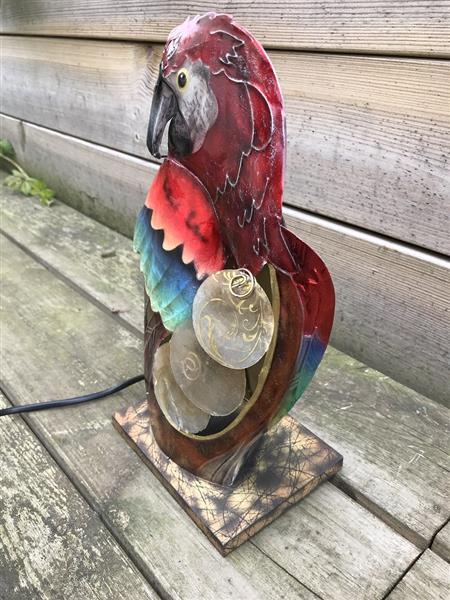 Grote foto een metalen lamp in de vorm van een papegaai heel mooi huis en inrichting overige