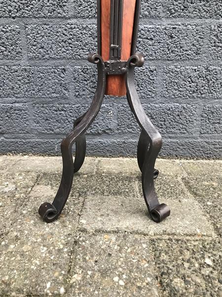 Grote foto kaarsenhouder kaarsenstandaard set gemaakt van smeedijzer en hout robuust huis en inrichting woningdecoratie