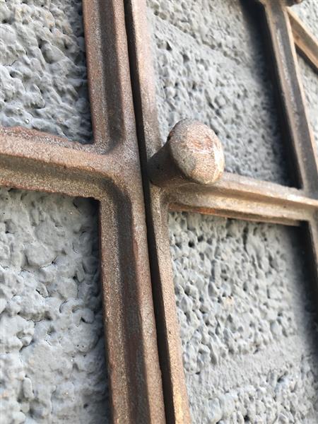 Grote foto ijzeren raam voor de tuinmuur stalraam venster in antieke stijl 57x42 tuin en terras tuindecoratie
