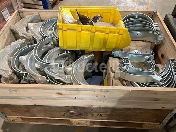 Grote foto set klemmen voor nozzles en slangen doe het zelf en verbouw onderdelen en accessoires