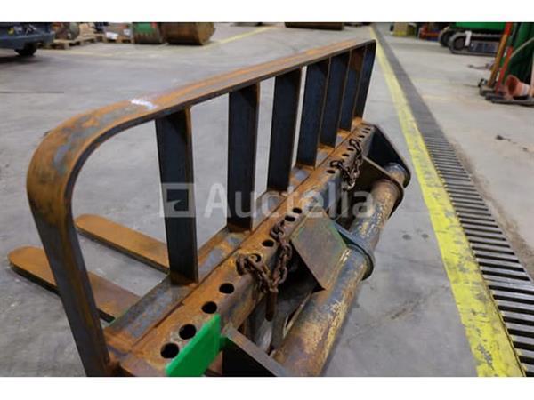 Grote foto ref 2721012 22 schort met vorken voor manitou pfb telehandler 2800kg doe het zelf en verbouw aanbouwdelen