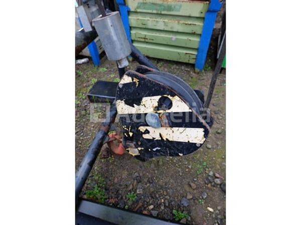 Grote foto ref 2721017 8 2721016 6 lier ondersteuning voor manitou 5t lier doe het zelf en verbouw kranen en graafmachines