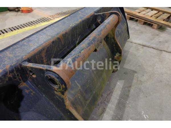 Grote foto ref 2721001 25 container voor manitou telehandler mrt2150 doe het zelf en verbouw aanbouwdelen