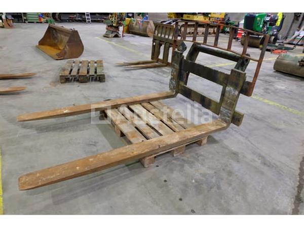 Grote foto ref 2721012 21 schort met vorken voor manitou pfb telehandler 5 ton doe het zelf en verbouw aanbouwdelen